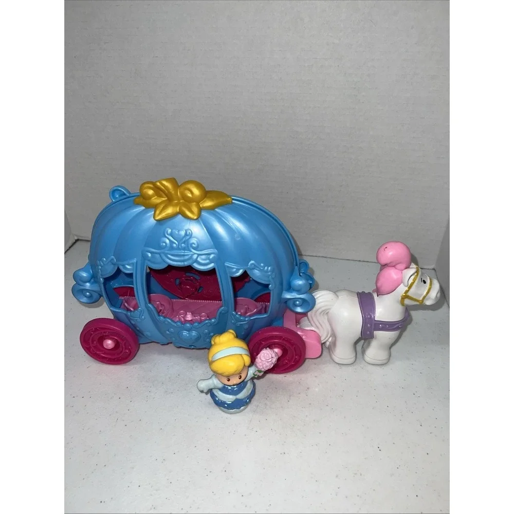 Fisher Price Little People Disney Princess Cinderella's Dancing Carriage Toy Set
